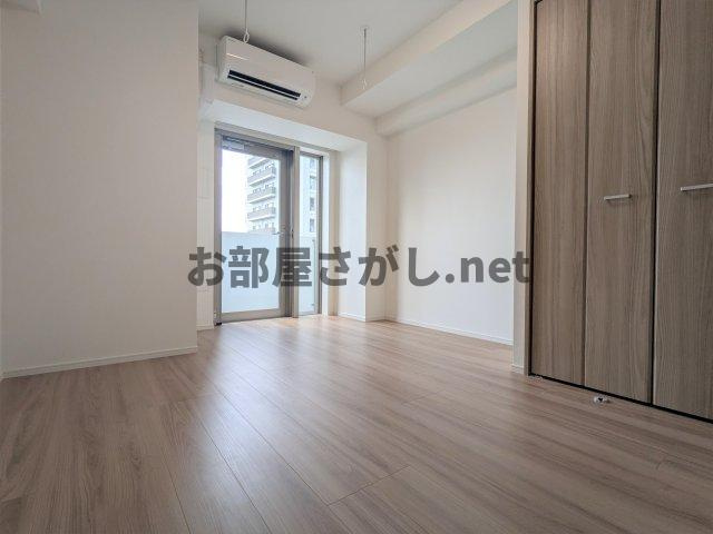 アンベリール王子の居間・リビング|こちらのリビングで趣味の時間をお楽しみください