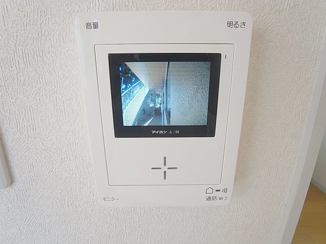 ウィングパレスのセキュリティ|安心のセキュリティ、カラーモニターフォンを採用