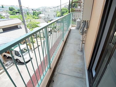 【バルコニー】 | ウィングパレス | 日当たりの良いバルコニー