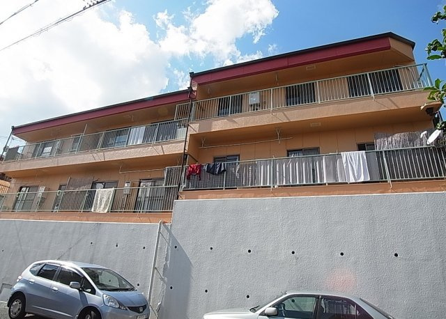 ウィングパレス