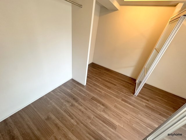 ワーブ大阪本町　仲介手数料無料の洋室