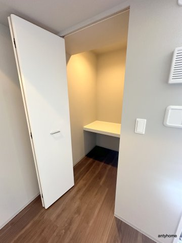 ワーブ大阪本町　仲介手数料無料の収納