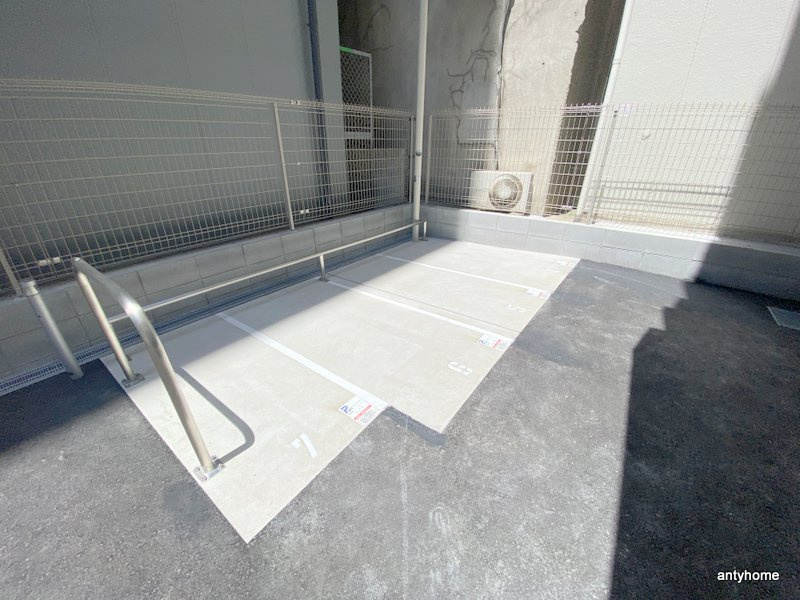 セレニテ日本橋ミラク　仲介手数料無料の駐車場