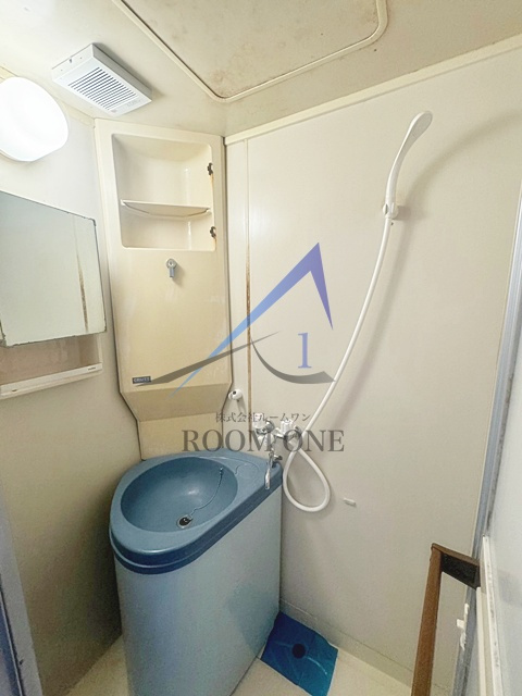 AQUAレジデンス中井の浴室|シャワールームです。