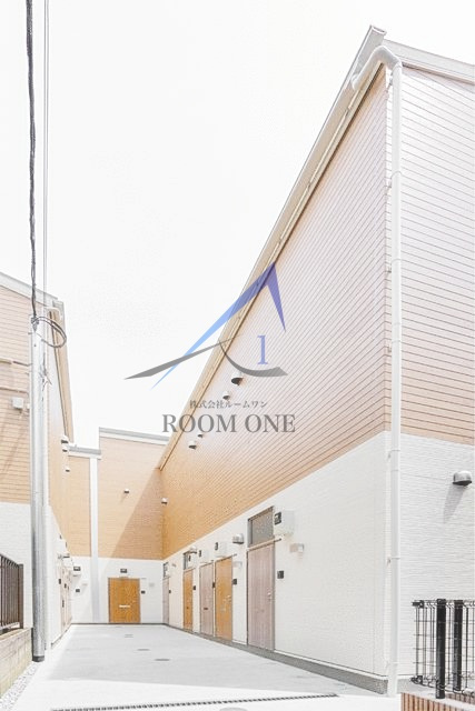 ＯＪ　ＨＩＬＬＳ　ＦＩＲＳＴ