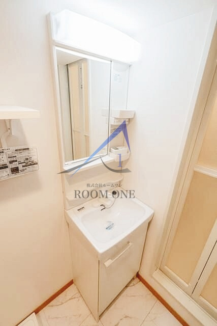 ＯＪ　ＨＩＬＬＳ　ＦＩＲＳＴの洗面所|洗面台です。