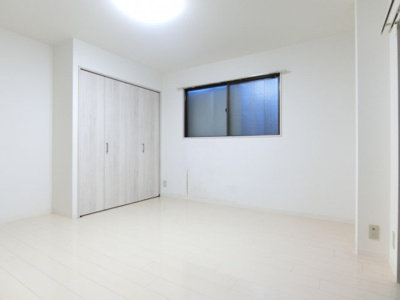 【洋室】 | サンクラッソ茨木駅前