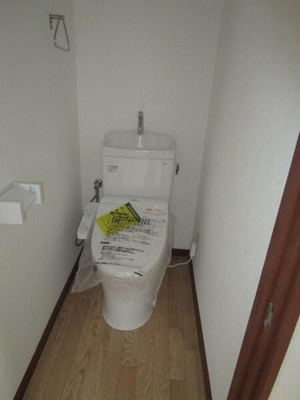 【トイレ】 | リバティハイツ | 落ち着いた色調のトイレです