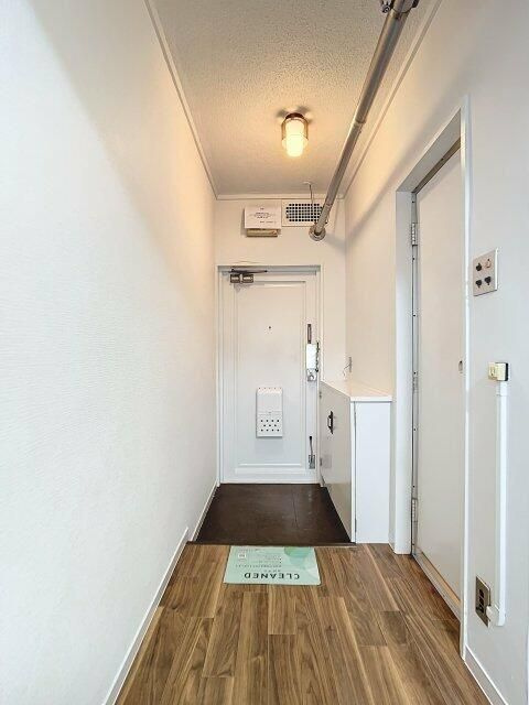 芙蓉マンションの玄関