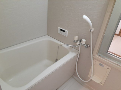 【浴室】 | ヴィラ・シャルマン | 追い焚き機能