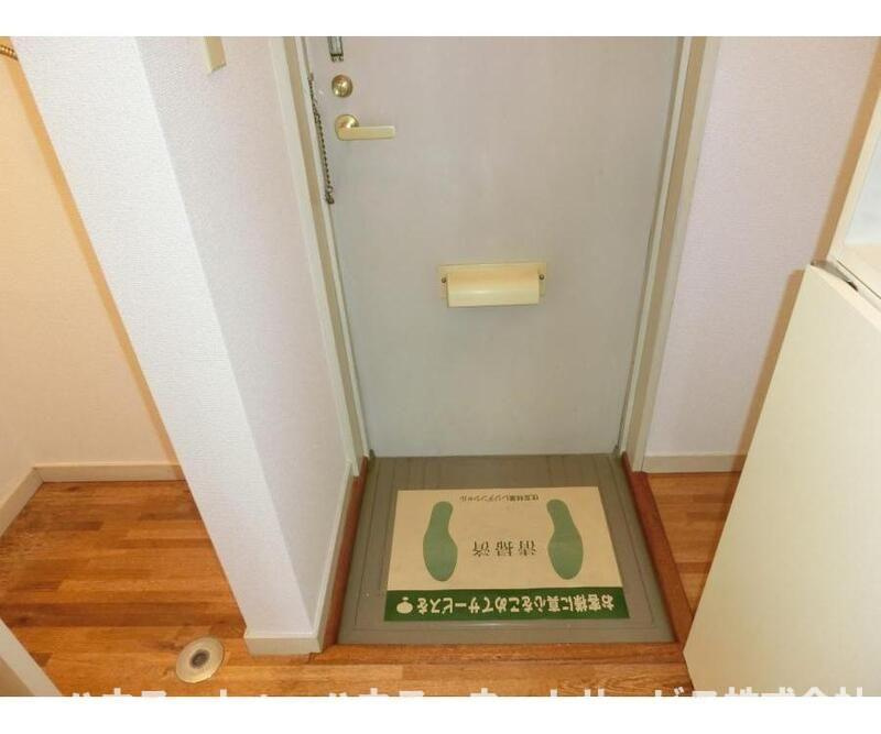 エステートピアグレイスの玄関