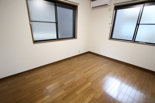 藤香ハイツⅢの洋室