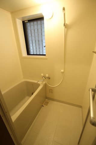 藤香ハイツⅢの浴室