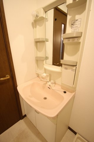 藤香ハイツⅢの独立洗面台
