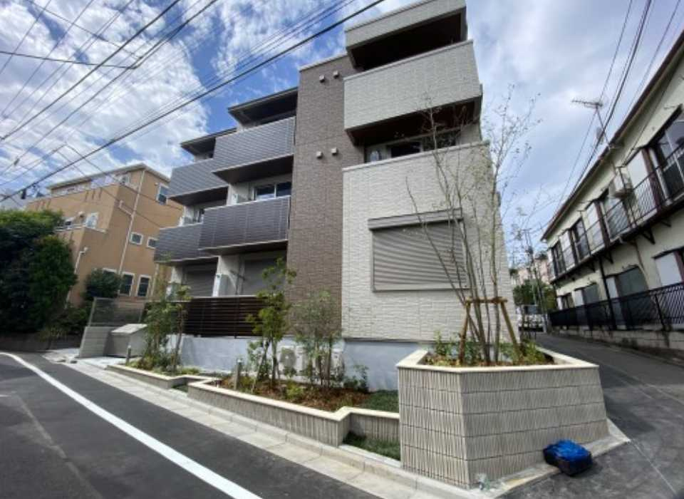 lynn　角部屋　シャーメゾン　築浅