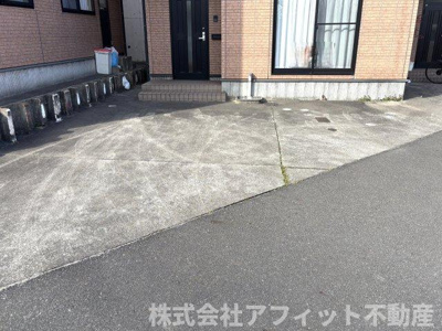 【駐車場】 | レイクサイド春日