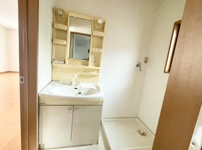 【洗面所】 | レイクサイド春日 | 洗髪洗面化粧台