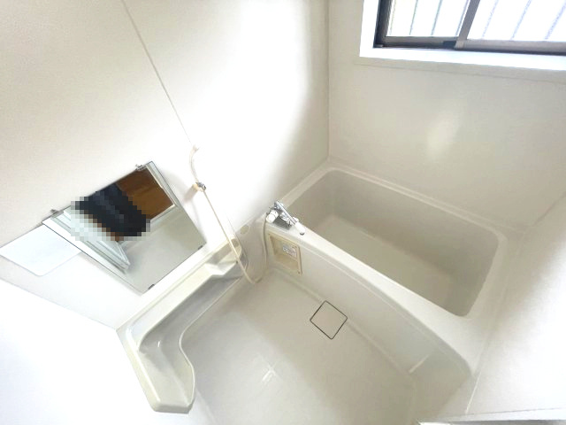 高島市マキノ町蛭口中古戸建の浴室