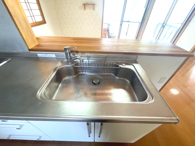 高島市マキノ町蛭口中古戸建のキッチン