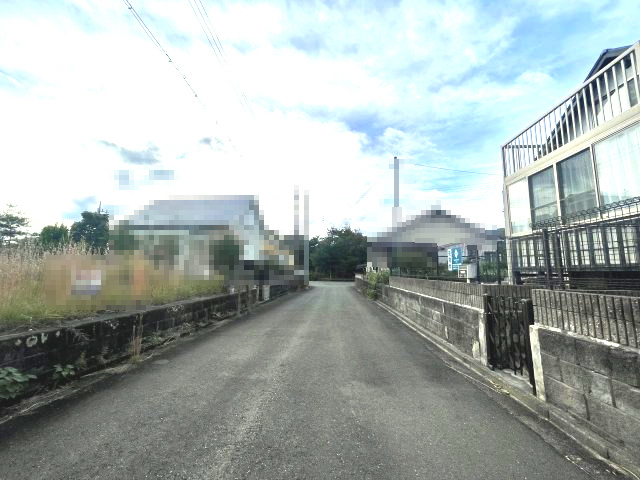 高島市マキノ町蛭口中古戸建の前面道路含む現地写真
