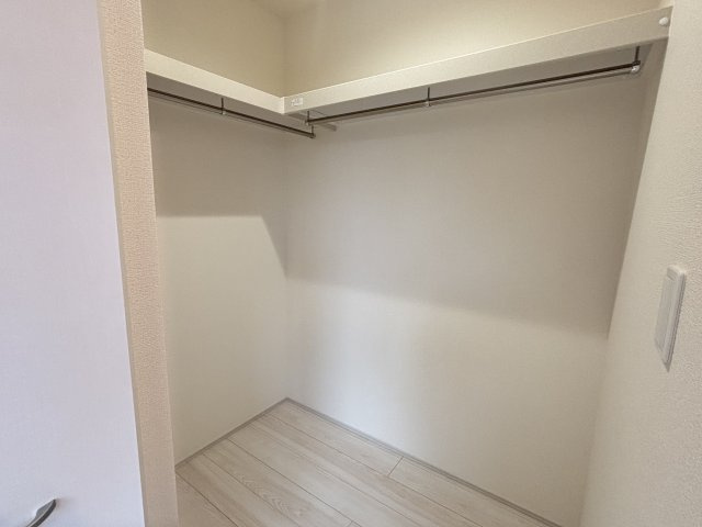 【収納】越谷市南町新築分譲住宅　全２棟