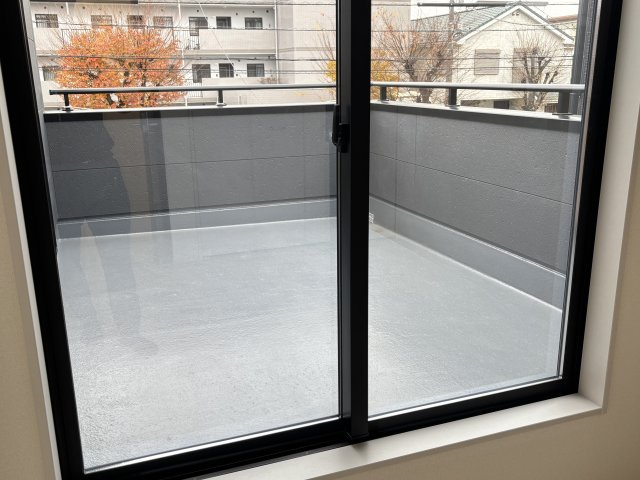 【バルコニー】越谷市南町新築分譲住宅　全２棟