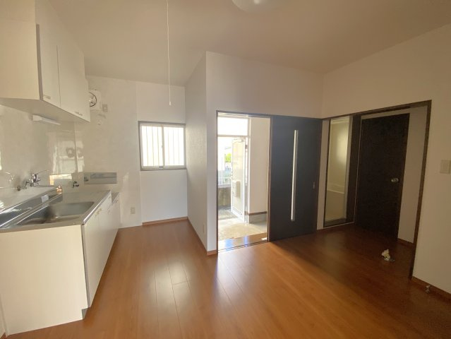 リュミエール東金A棟の居間・リビング