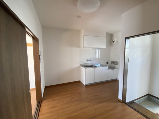 リュミエール東金A棟の居間・リビング