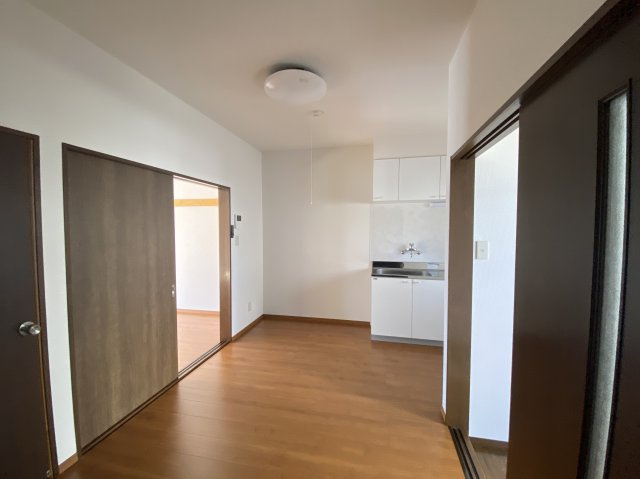 リュミエール東金A棟の居間・リビング