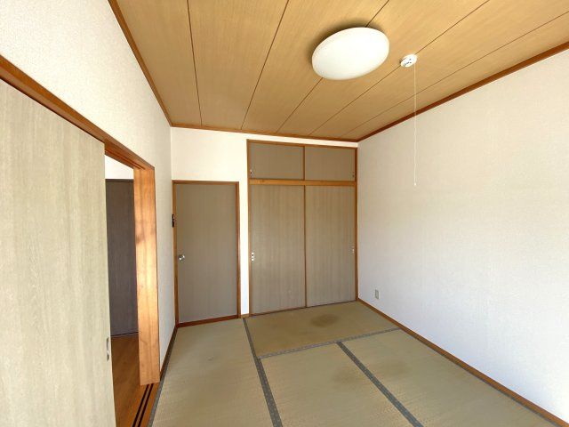 リュミエール東金A棟の和室