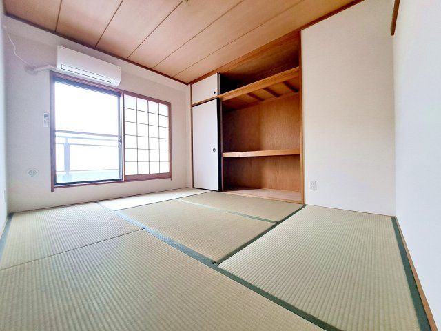 ライオンズマンションお花茶屋駅前通りの和室