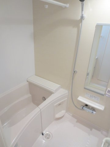 スプリームの浴室