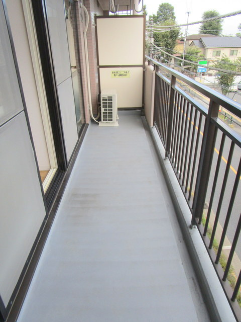 シャトー上清戸のバルコニー