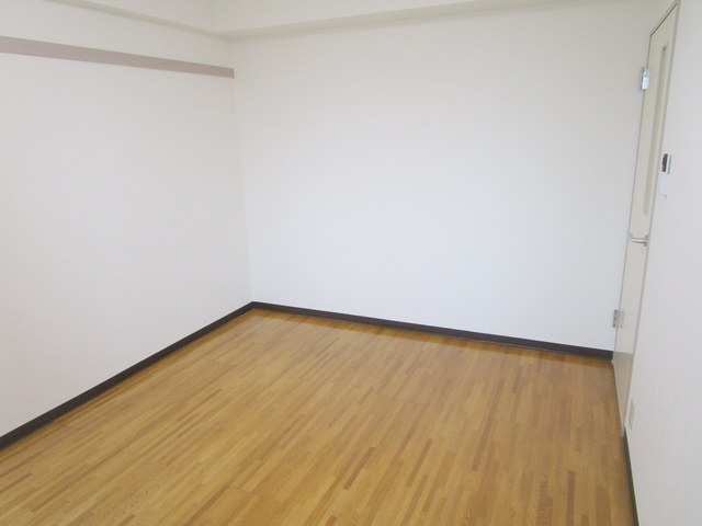 シャトー上清戸の居間・リビング