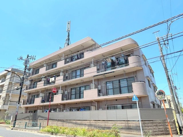 シャトー上清戸の外観