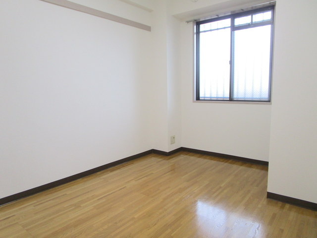 シャトー上清戸の寝室