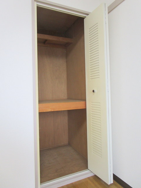 シャトー上清戸の収納