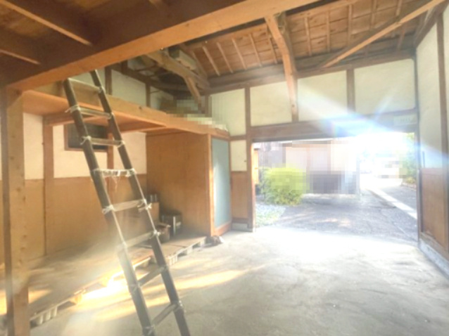 高島市新旭町藁園中古戸建のその他|倉庫
