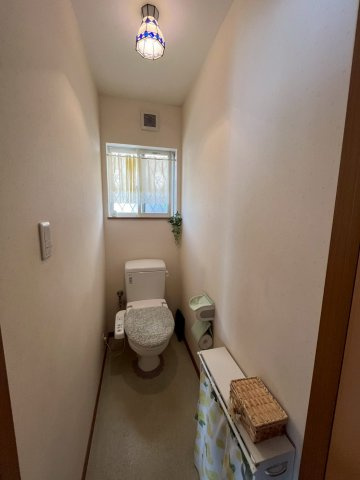 矢場新町　中古戸建てのトイレ