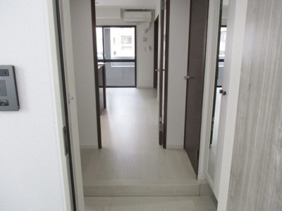 【玄関】 | LIBTH松山