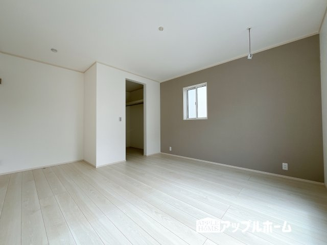 【新築戸建】深谷市宿根　全５棟の洋室|２階居室は全室収納あり！たっぷりある収納活用でお部屋もキレイを保てます♪