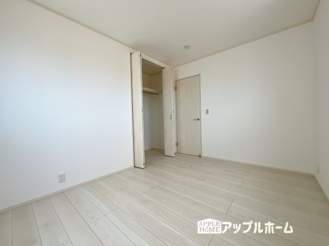 【新築戸建】深谷市宿根　全５棟の洋室|２階居室は全室収納あり！たっぷりある収納活用でお部屋もキレイを保てます♪