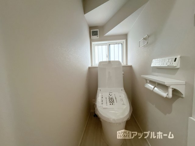 【新築戸建】深谷市宿根　全５棟の前面道路含む現地写真|駐車場は並列駐車3台分☆来客時も安心です♪セカンドカー用にもお使いいただけます。