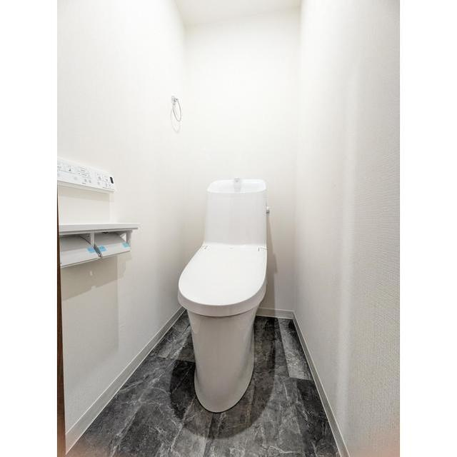 ライオンズマンション新小岩第2のトイレ|温水洗浄便座付です