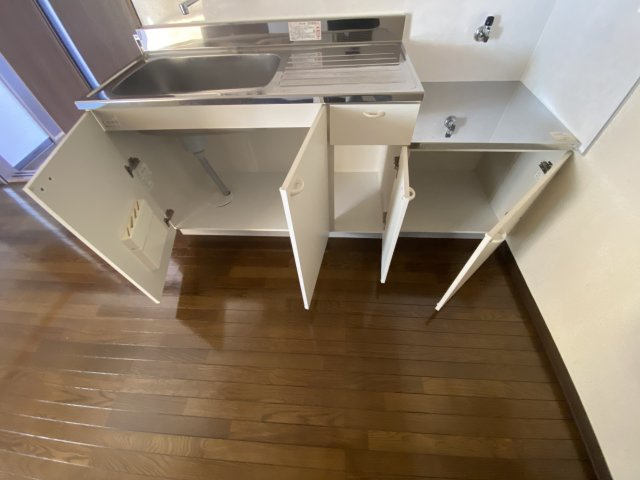 リュミエール東金B棟の収納