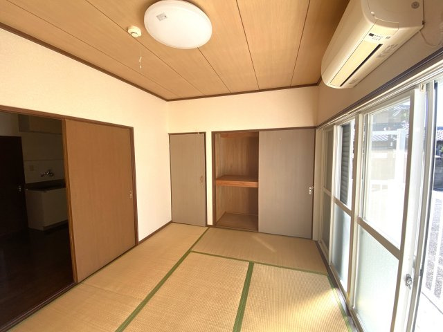 リュミエール東金B棟の和室