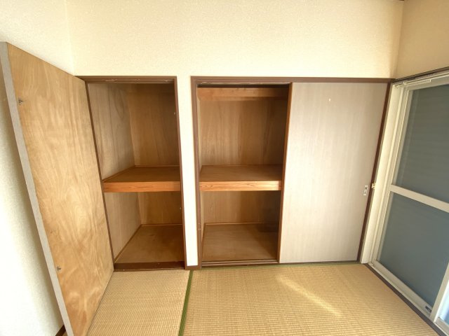 リュミエール東金B棟の収納