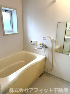 【浴室】 | ヴィラージュC | 追い焚き機能付き