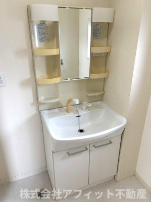 【洗面所】 | ヴィラージュC | 洗髪洗面化粧台