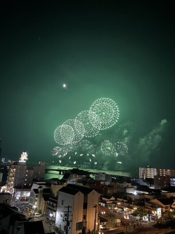 アルファステイツ母衣町のその他|バルコニーから見た水郷祭の花火
売主様が撮影（2025年8月）